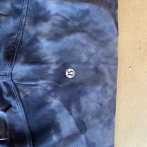 New without tags blue swirl Lululemon leggings
